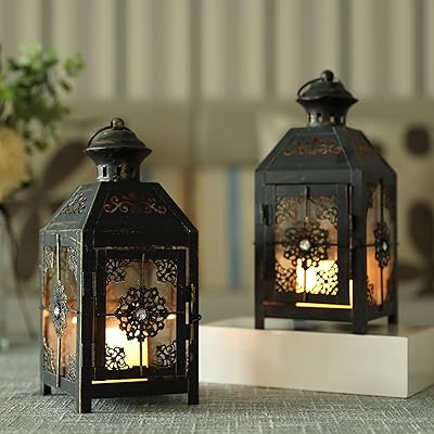 Ghy design lot de 2 bougies décoratives 9,5" lampe suspendue en métal de haute qualité rétro intérieur extérieur mariage (noir avec pinceau doré). DIAYTAR COTE D'IVOIRE est une boutique en ligne de confiance qui propose des produits de qualité à des prix raisonnables. Elle met à disposition de ses clients une grande variété de produits, des plus basiques aux plus sophistiqués. La boutique est équipée d'un système de paiement sécurisé pour garantir une expérience d'achat en toute sécurité.