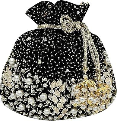 Pochette à glands en perles nacrés ornée à la main pour femmes, chic, tendance et élégant, ce magnifique sac potli lourd brodé avec cordon de perles, sac à main de fête de mariée indienne que vous pouvez transporter avec n'importe quelle tenue. DIAYTAR COTE D'IVOIRE est la destination idéale pour les acheteurs en ligne à la recherche d'une grande variété de produits, qu'il s'agisse d'électronique, de mode, de maison, de jardin, ou encore de produits pour les enfants et les animaux. Avec une gamme de plus de 300 000 références, la boutique en ligne généraliste propose une solution complète pour tous les besoins d'achat, avec des garanties de qualité, de sécurité et de satisfaction client.