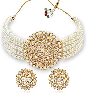 Un luxueux ensemble composé d'un collier ras de cou et de boucles d'oreilles en plaqué or parsemés de perles de sukhi pour femme. La boutique en ligne DIAYTAR COTE D'IVOIRE est le point de rencontre pour tous les besoins shopping, avec des milliers de produits diversifiés. Elle garantit la qualité et la fiabilité des articles vendus, ainsi que des délais de livraison rapides. Les clients peuvent profiter d'une expérience d'achat en ligne sécurisée et pratique.