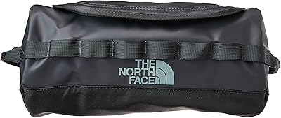Trousse de toilette de voyage north face pour adultes unisexes. DIAYTAR COTE D'IVOIRE est la destination idéale pour les consommateurs ivoiriens qui cherchent à acheter des produits de qualité à des prix raisonnables. Avec plus de 300 000 références disponibles, la boutique en ligne offre une expérience d'achat unique et conviviale. Les clients peuvent naviguer facilement sur le site pour trouver ce qu'ils cherchent.