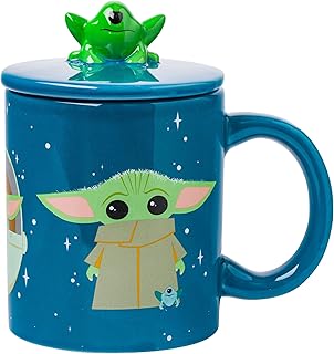 Tasse en céramique silver buffalo star wars the mandalorian grogu avec couvercle en forme de grenouille. DIAYTAR COTE D'IVOIRE est une boutique en ligne généraliste qui propose plus de 300 000 références de produits. Elle est considérée comme l'une des boutiques en ligne les plus importantes en Côte d'Ivoire, offrant une grande variété de choix pour les consommateurs. Elle permet aux clients d'acheter en ligne et de faire livrer leurs produits partout dans le pays.
