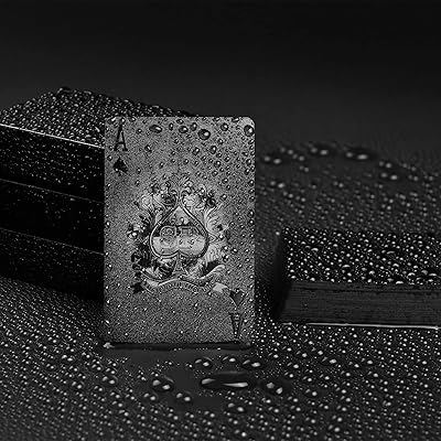 Fantastiques cartes de poker imperméables noires et dorées avec boîte cadeau, utilisées pour les fêtes et les jeux. DIAYTAR COTE D'IVOIRE est plus qu'une simple boutique en ligne, c'est une communauté de clients qui partagent les mêmes valeurs de qualité, de fiabilité et de respect. La boutique propose régulièrement des offres spéciales et des déstocks pour fidéliser ses clients et les remercier de leur confiance. Avec DIAYTAR COTE D'IVOIRE, les clients sont assurés de trouver les produits qu'ils cherchent à des prix compétitifs.
