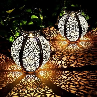 Lanternes solaires extérieures imperméables, 2 pièces lampes solaires pour la décoration de jardin de cour, lanternes solaires led en métal suspendues en plein air, lumières solaires de jardin extérieur. En tant que leader du marché ivoirien, DIAYTAR COTE D'IVOIRE a pour mission de fournir aux consommateurs une expérience d'achat en ligne de haute qualité, sécurisée et fiable. Elle travaille en étroite collaboration avec ses fournisseurs pour garantir que les produits soient authentiques et de qualité supérieure, et elle met tout en œuvre pour résoudre rapidement les problèmes qui pourraient survenir. Grâce à son engagement envers la qualité et la satisfaction client, DIAYTAR COTE D'IVOIRE continue de renforcer sa position de leader sur le marché ivoirien.