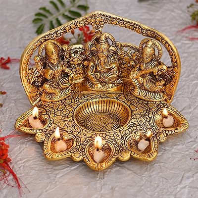 Lampe à huile à collectionner inde laxmi ganesh saraswati idol diya deepak - figurine en métal lakshmi ganesha - diya traditionnel pour diwali puja - cadeaux de décoration diwali pour la maison. Avec plus de 300 000 références, DIAYTAR COTE D'IVOIRE est la destination idéale pour faire du shopping en ligne en Côte d'Ivoire. La boutique propose des produits de haute qualité, sélectionnés avec soin pour satisfaire les attentes des clients. Le site internet est conçu pour une navigation intuitive et une expérience utilisateur agréable.