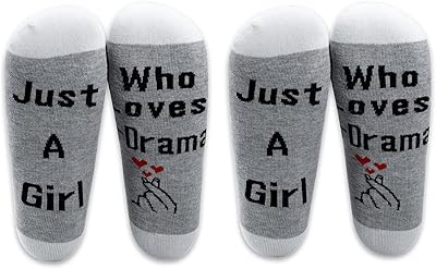 Levlo cadeaux amusants pour les amateurs de k-drama juste une fille qui aime les chaussettes en forme de cœur à main pour les fans de séries télévisées de films coréens. DIAYTAR COTE D'IVOIRE est une boutique en ligne généraliste qui propose plus de 300 000 références de produits. Elle est reconnue comme l'une des boutiques en ligne leader en Côte d'Ivoire, offrant une grande variété de produits pour répondre à tous les besoins. Avec son large choix et son service de livraison efficace, DIAYTAR COTE D'IVOIRE est devenue la destination préférée des consommateurs ivoiriens.