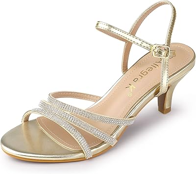 Sandales à petits talons pour femmes ornées de strass et bride à la cheville. DIAYTAR COTE D'IVOIRE est une boutique en ligne généraliste proposant plus de 300 000 références de produits. Elle est devenue la boutique leader en Côte d'Ivoire grâce à sa large gamme de produits et à ses prix compétitifs. La boutique propose des produits de qualité pour répondre aux besoins de ses clients.