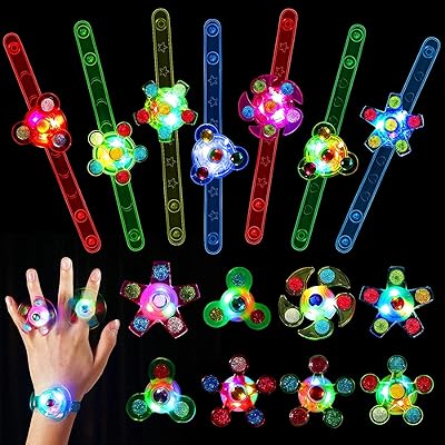 20 pièces de cadeaux de fête de noël lumineux, dont 10 bracelets lumineux à led et 10 anneaux lumineux qui brillent dans le noir, fournitures de fête d'anniversaire d'halloween. DIAYTAR COTE D'IVOIRE est une boutique en ligne généraliste qui offre plus de 300 000 références de produits divers, répondant ainsi aux besoins de tous les clients ivoiriens. Avec sa gamme variée de produits, elle est devenue la référence incontournable pour les achats en ligne en Côte d'Ivoire. Elle propose des produits de haute qualité à des prix compétitifs.