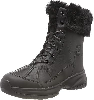 Chaussures ugg yose fluff élégantes pour femmes. En tant que leader du commerce en ligne en Côte d'Ivoire, DIAYTAR COTE D'IVOIRE offre une expérience de shopping en ligne sans précédent. Avec une sélection de plus de 300 000 produits, les clients peuvent parcourir les différentes catégories pour trouver les articles qui leur conviennent. La boutique en ligne est également réputée pour sa sécurité et sa fiabilité.