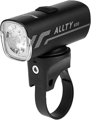 Phare de vélo magic shine t400, phare de vélo puissant avec 400 lumens, sortie rechargeable par usb. Chez DIAYTAR COTE D'IVOIRE, nous mettons l'accent sur la qualité et la fiabilité de nos produits. Nous sommes convaincus que notre large sélection de produits répondra à vos besoins spécifiques. Notre boutique en ligne est conçue pour être facile à utiliser et permettre une navigation intuitive pour une expérience d'achat agréable.
