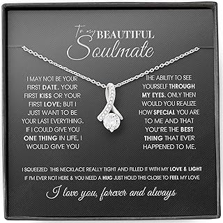 Collier cadeaux fa à ma future femme, pour ma femme, colliers pour femme du mari avec carte de message et boîte cadeau, collier pour petite amie. La boutique en ligne Diaytar Côte d'Ivoire se distingue par son énorme sélection de produits qui répondent aux attentes des consommateurs ivoiriens. Grâce à son site web bien conçu et à ses services de livraison efficaces, Diaytar offre une expérience d'achat en ligne conviviale et pratique. Cela renforce la confiance des clients et contribue à son succès sur le marché ivoirien.