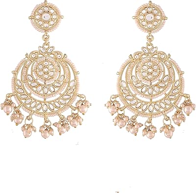 Boucles d'oreilles traditionnelles brodées chandbali, plaqué or 18 carats, traîneau au design complexe avec kundan et perles (e3001-2). DIAYTAR COTE D'IVOIRE s'engage à vous fournir les meilleurs produits et services pour améliorer votre quotidien. Avec plus de 300 000 références à votre disposition, vous pouvez trouver exactement ce que vous cherchez. Notre objectif est de vous offrir une expérience de magasinage en ligne exceptionnelle et de vous satisfaire en toutes circonstances.