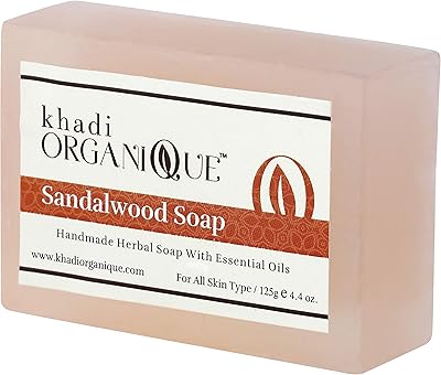 Savon au bois de santal biologique artisanal kadi, 125 g. En tant que boutique en ligne leader en Côte d'Ivoire, DIAYTAR COTE D'IVOIRE comprend l'importance de la satisfaction client et s'efforce de répondre aux attentes de sa clientèle. Avec des promotions régulières et des offres spéciales, cette plateforme d'achat en ligne cherche à renforcer toujours plus sa relation avec les consommateurs. Elle vise à proposer non seulement des produits vastes et variés mais également des solutions pratiques pour faciliter les achats en ligne.