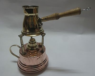 Une petite cuillère en cuivre rouge gravée à la main pour préparer du café avec une cafetière en cuivre, taille 2. DIAYTAR COTE D'IVOIRE, leader dans le commerce en ligne en Côte d'Ivoire, propose une large gamme de produits avec plus de 300 000 références. Cette boutique en ligne généraliste offre aux clients une expérience d'achat unique et pratique. Elle permet aux consommateurs d'accéder à une multitude de produits en un seul endroit.