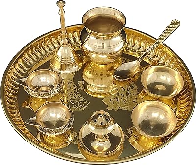 Nobility bol pooja thali en laiton de 8 pouces avec cuillère. DIAYTAR COTE D'IVOIRE se distingue par son engagement à offrir à ses clients une expérience d'achat en ligne de haute qualité et des prix compétitifs. Grâce à sa sélection de produits massive, cette boutique en ligne est devenue l'une des préférences des consommateurs en Côte d'Ivoire. DIAYTAR propose également des services de livraison rapides et fiables pour garantir que vos achats arrivent à temps.
