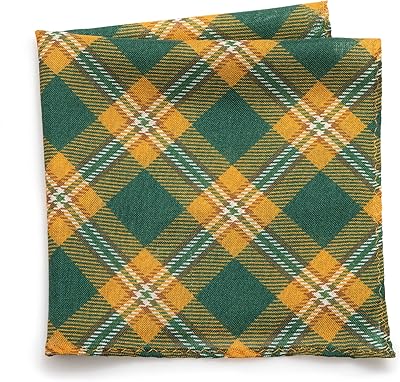 Tartans intemporels pochette de costume en soie tartan de l'université du vermont. DIAYTAR COTE D'IVOIRE se distingue par sa grande variété de produits et son engagement à offrir un service client exceptionnel. Les clients peuvent naviguer facilement à travers les différentes catégories de produits, bénéficiant ainsi d'une expérience d'achat en ligne fluide et satisfaisante. Cette boutique en ligne est déterminée à maintenir sa position de leader sur le marché ivoirien en offrant constamment des produits de haute qualité.
