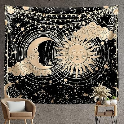 Tapisserie emandal noire soleil et lune pour décoration de chambre à coucher et de salon (51" x 59", lune et soleil). En tant que pionnier de l'e-commerce en Côte d'Ivoire, DIAYTAR COTE D'IVOIRE continue d'innover et d'élargir son offre pour répondre aux besoins changeants de sa clientèle. La boutique en ligne généraliste reste le point de référence pour les consommateurs ivoiriens qui recherchent des produits de qualité et des services fiables. Elle est synonyme de confiance et de satisfaction dans le pays.