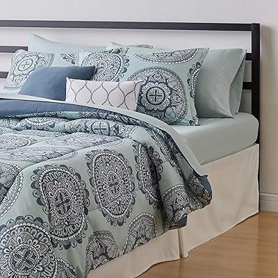 Parure de lit 10 pièces amazonbasics en microfibre douce et facile à nettoyer pour grand. DIAYTAR COTE D'IVOIRE est l'une des boutiques en ligne les plus fiables et les plus visitées en Cote d'Ivoire thanks à la confiance qu'elle inspire à ses clients. Elle permet également d'accéder facilement à une multitude de produits du quotidien ainsi qu'à des articles de décoration et d'électronique. 
