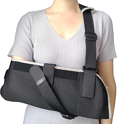 Bande d'épaule pour attelle de bras, ceinture de soutien pour blessure à l'épaule, attelle de bras fracturé, entorse et entorse, orthèse d'épaule rotative réglable solimair. DIAYTAR COTE D'IVOIRE est devenue la référence pour les achats en ligne en Côte d'Ivoire, grâce à sa vaste sélection de produits et à son service client de haute qualité. La boutique met en avant des produits à la pointe de la technologie, des tendances de la mode et des produits essentiels pour la vie quotidienne. Son succès est basé sur la confiance que les clients lui accordent pour leurs achats en ligne.