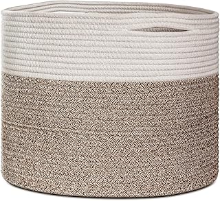 Tomface panier en corde de coton tissé avec poignées pour le rangement de couvertures et d'oreillers. Avec plus de 300 000 références, DIAYTAR COTE D'IVOIRE est la boutique en ligne la plus fournie de Côte d'Ivoire, offrant aux clients une expérience de shopping unique et variée. La boutique est leaders dans son domaine et propose des produits de haute qualité à des prix compétitifs. Les clients peuvent profiter d'une livraison rapide et sécurisée.