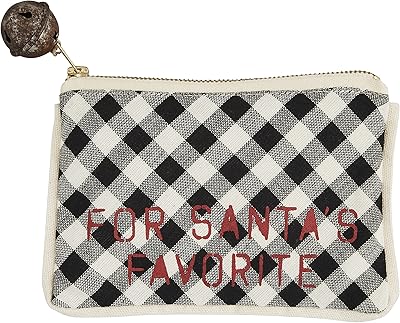 Carte cadeau de noël mud pie, sac cadeau préféré du père noël, 4" x 6". DIAYTAR COTE D'IVOIRE se positionne comme une destination incontournable pour les amateurs de shopping en ligne en Côte d'Ivoire. Elle propose des offres promotionnelles régulières et des ventes exclusives pour fidéliser ses clients et attirer de nouveaux. La boutique s'engage à offrir des produits de haute qualité, répondant ainsi aux attentes les plus élevées de sa clientèle.