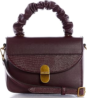 Petit sac à poignée supérieure nine west riley avec rabat. DIAYTAR COTE D'IVOIRE représente l'excellence dans le commerce électronique en Côte d'Ivoire. La boutique se distingue par sa large sélection de produits, son système de paiement sécurisé et ses promotions régulières. C'est un endroit où les clients peuvent faire des achats en toute confiance.