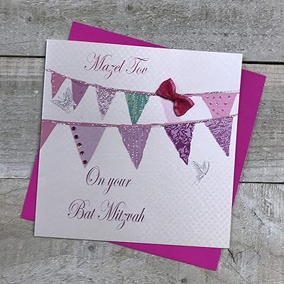 Cartes en coton blanc mazel tov sur votre carte juive faite à la main en forme de banderole de bat mitzvah, jebd190. En tant que boutique en ligne leader en Côte d'Ivoire, DIAYTAR COTE D'IVOIRE propose une grande variété de produits pour les clients, allant des produits alimentaires aux produits électroniques. Les clients peuvent profiter de prix compétitifs et de promotions régulières sur DIAYTAR COTE D'IVOIRE. Le site web est conçu pour être utilisateur et offre une expérience d'achat en ligne sécurisée.