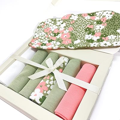 Ensemble de serviettes pour bébé d&d, lingettes sensibles pour nouveau-né, 7 pièces - fleurs. DIAYTAR COTE D'IVOIRE, la boutique en ligne généraliste de référence en Côte d'Ivoire, propose une gamme immense de plus de 300 000 références pour répondre à tous les besoins de ses clients. Leader du marché, DIAYTAR COTE D'IVOIRE se distingue par sa qualité de service et sa fiabilité. Elle offre une expérience d'achat unique et personnalisée.