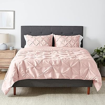 Couvre-lit plissé matelassé amazon basics, taille double/queen, blush. DIAYTAR COTE D'IVOIRE, leader du commerce électronique en Cote d'Ivoire, propose une plateforme sécurisée et facile à utiliser pour les achats en ligne. Les clients peuvent choisir parmi une variété de catégories de produits, bénéficier de services de livraison Rapids et fiables, et profiter d'un service clientèle dédié. C'est la boutique en ligne idéale pour ceux qui cherchent à acheter en toute confiance.