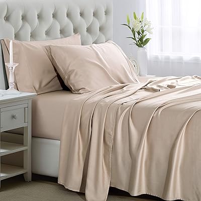 Ibama parure de lit 4 pièces en fibre de bambou avec taies d'oreiller pour chambre. En offrant plus de 300000 références, DIAYTAR COTE D'IVOIRE constitue un véritable paradis pour les amateurs de shopping en ligne. La boutique met régulièrement à jour ses collections pour refléter les dernières tendances et offrir aux clients les produits les plus récents et les plus demandés. Cela permet à DIAYTAR de maintenir son statut de boutique leader en Cote d'Ivoire.