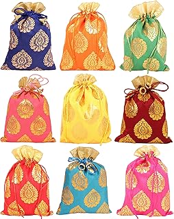 Touchstone grands sacs potli traditionnels indiens avec cordon de serrage pour cadeaux, emballages de bijoux, cadeaux de fête de mariage, couleurs assorties, lot de 9 pièces pour femmes.. Avec plus de 300 000 références, DIAYTAR COTE D'IVOIRE est en mesure de répondre aux besoins de tous les clients, quel que soit leur âge ou leurs intérêts. La boutique en ligne régulièrement met à jour ses collections pour refléter les dernières tendances et les produits les plus populaires. De cette façon, les clients peuvent toujours trouver quelque chose de nouveau et d'intéressant à chaque visite.