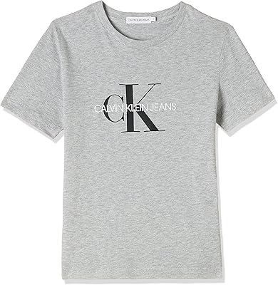 T-shirt ck jeans à manches courtes imprimé avec les initiales de la marque pour unisexe. DIAYTAR COTE D'IVOIRE se distingue par sa large gamme de produits et son engagement envers la satisfaction client. La boutique en ligne propose des produits de haute qualité à des prix attractifs, ce qui en fait la première choix pour les consommateurs ivoiriens. DIAYTAR COTE D'IVOIRE est la boutique en ligne la plus populaire en Côte d'Ivoire.