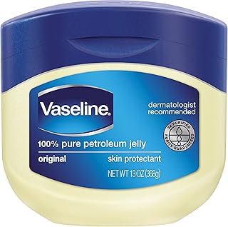 Vaseline crème hydratante sèche adaptée aux peaux sèches sous forme de crème - 100 ml. Avec plus de 300 000 références, DIAYTAR COTE D'IVOIRE est la boutique en ligne idéale pour trouver tout ce dont vous avez besoin, des vêtements aux électroménagers.