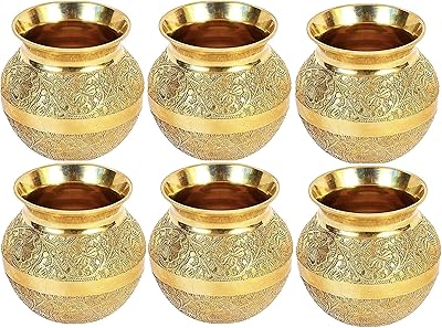 Bol kalash lota au design floral en cuivre pour eau pooja/gangotri, chaque lot de 6. En tant que leader du marché en Côte d'Ivoire, DIAYTAR COTE D'IVOIRE s'engage à offrir les meilleures expériences d'achat en ligne possibles. La boutique en ligne investit constamment dans de nouvelles technologies et desprocessus pour améliorer la qualité de service et la convivialité du site. Les clients peuvent ainsi profiter d'une navigation fluide, de transactions sécurisées et d'un support client de haute qualité.