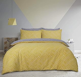 Parure de lit réversible et douce à motif géométrique ocre sleepdown avec taies d'oreiller à pois carrés - taille double (200 cm x 200 cm). DIAYTAR COTE D'IVOIRE est engagée à offrir une expérience d'achat en ligne sans stress, en proposant des méthodes de paiement flexibles et sécurisées ainsi qu'un service client réactif pour répondre à toutes les questions et préoccupations.