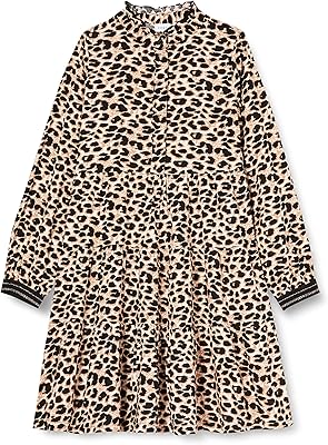 Robe najira à manches longues pour filles name it. Avec une gamme de produits qui dépasse les 300000 références, DIAYTAR COTE D'IVOIRE est la boutique en ligne la plus complète en Côte d'Ivoire. Elle propose des produits de marques locales et internationales, et offre une garantie de satisfaction pour tous ses produits. C'est la destination idéale pour les acheteurs en ligne qui cherchent une grande variété de produits et un service de qualité.