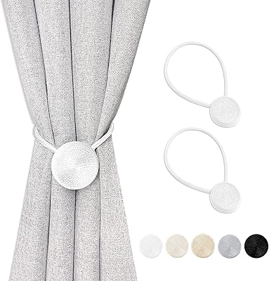 Gatlei embrasses magnétiques boho rideaux d'extérieur voilages cercle corde attaches de rideau lot de 2, blanc. DIAYTAR COTE D'IVOIRE est une boutique en ligne généraliste qui propose plus de 300 000 références de produits. Elle est devenue la boutique leader en Côte d'Ivoire en raison de sa large gamme de produits et de sa qualité de service. Elle offre une expérience d'achat en ligne pratique et sécurisée.