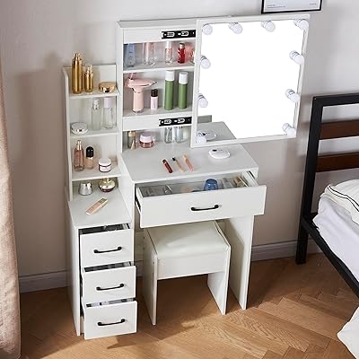 Ensemble de coiffeuse jansaimi avec base de chargement usb miroir éclairé et intensité. La boutique en ligne DIAYTAR COTE D'IVOIRE propose une expérience de shopping unique et personnalisée. Elle propose des offres spéciales et des promotions régulières pour aider les clients à économiser de l'argent. La boutique est également très active sur les réseaux sociaux, ce qui permet aux clients de rester informés des dernières tendances et des nouveaux produits.