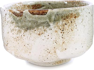 Bol à thé matcha japonais fait main beige, tasse à thé matcha, véritable poterie minoware, yuki shino chawan. DIAYTAR COTE D'IVOIRE se distingue par son offre exceptionnellement large, allant des produits électroniques aux articles de mode, en passant par les produits alimentaires et les accessoires de maison. Cette diversité de produits fait d'elle une destination unique pour les internautes ivoiriens à la recherche de tout ce dont ils ont besoin.
